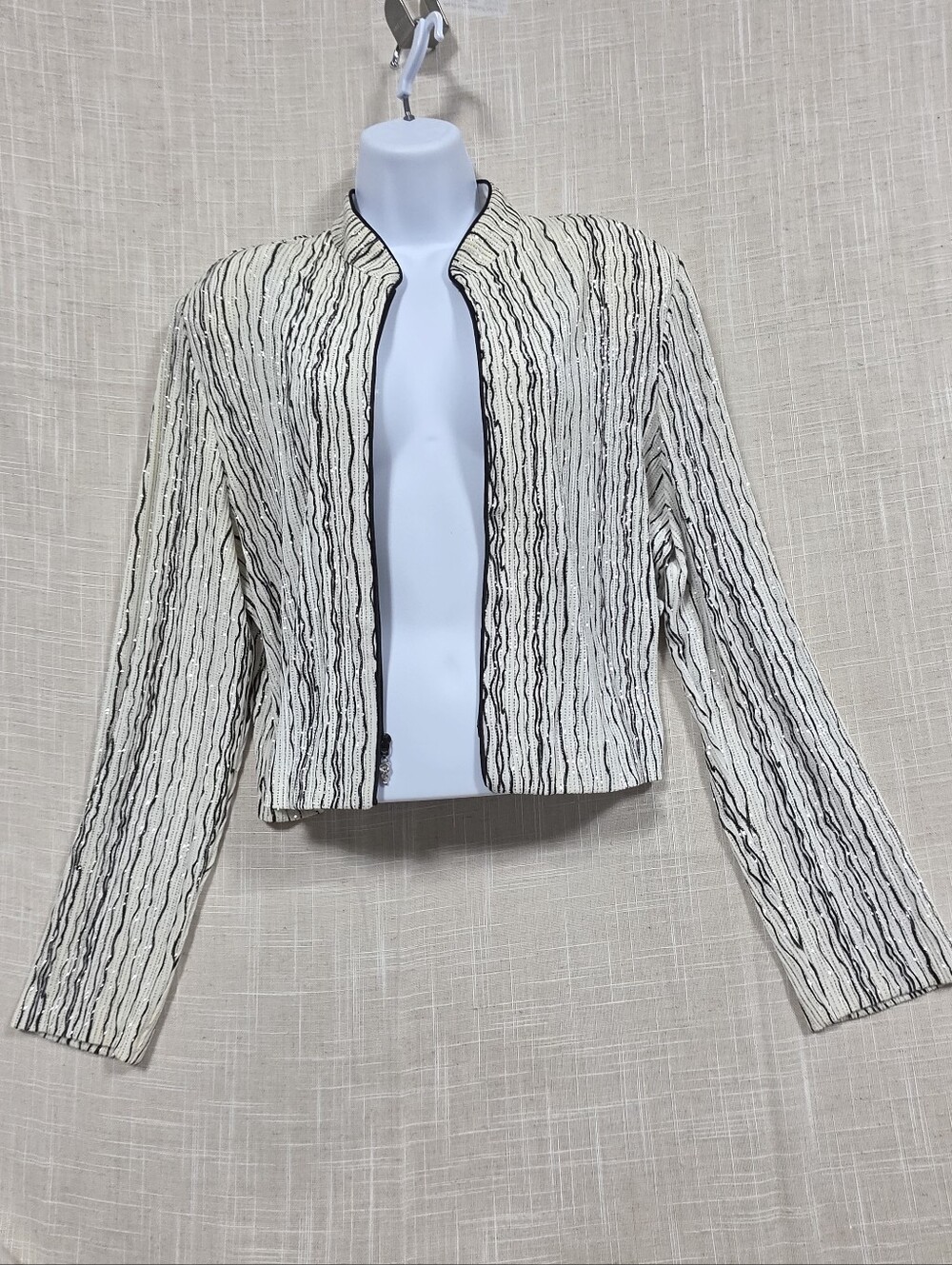 Vintage 90s Alex Evenings Black White Metallic Jacket Size 18 Fits Like Medium.